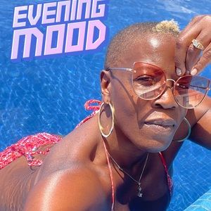 Meet your Posher, Elena